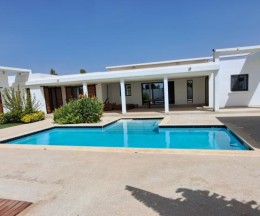 Agence Immobilière Saly Sénégal - V3133 - Villa - NGUERIGNE - V3133-villa-a-vendre-a-nguerigne-senegal-avec-piscine
