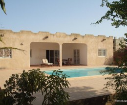 Agence Immobilière immoLagune Saly Sénégal - V2116 - Villa - NGAPAROU - V2116 Villa avec piscine à vendre à Ngaparou Sénégal