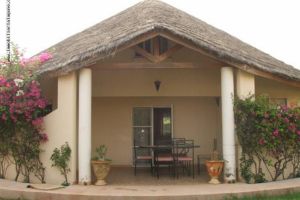 Agence Immobilière Saly Sénégal - V2233 - Villa - SALY - V2233 villa à vendre en residence à avec piscine à saly senegal