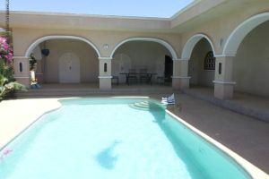 Agence Immobilière Saly Sénégal - V2271 - Villa - SOMONE - V2271 villa avec piscine à vendre à somone senegal