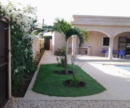 Vente Villa 3 Chambres 150 m<sup>2</sup> en résidence sur un terrain de 937 m<sup>2</sup> Proche , Piscine, Commerce - Réf. V2594 Agence immobilière Saly Sénégal V2594 villa-a-vendre-somone-senegal