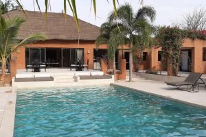 Agence Immobilière Saly Sénégal - V2633 - Villa - NGAPAROU - V2633-villa-a-vendre-a-ngaparou-senegal-avec-piscine