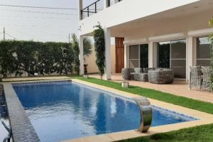 Agence Immobilière Saly Sénégal - V2610 - Villa - NGAPAROU - V2610 villa-contemporaine-a-vendre-ngaparou-senegal