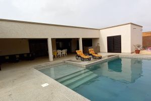 Agence Immobilière Saly Sénégal - V2786 - Villa - NGAPAROU - V2786-villa-a-vendre-a-ngaparou-senegal-avec-pisicne