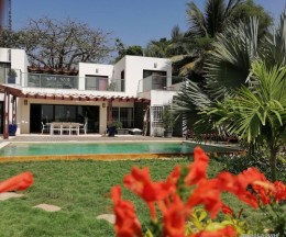 Agence Immobilière Lagune Saly Sénégal -  - Villa - NGAPAROU - V2949 villa a vendre bord de mer ngaparou senegal
