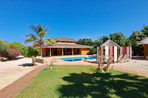 Agence Immobilière Saly Sénégal - V2014 - Villa - SALY - V2014 Villa avec piscine à vendre Saly Sénégal