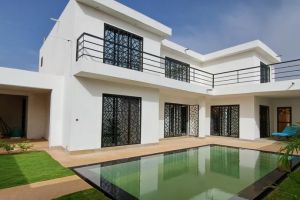 Agence Immobilière Saly Sénégal - V3023 - Villa - SOMONE - V3023-VILLA-A-vendre-a-somone-senegal-avec-piscine