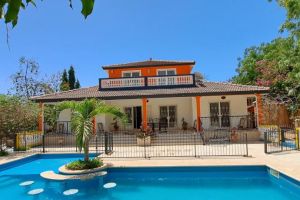Agence Immobilière Saly Sénégal - V3026 - Villa - SOMONE - V3026-villa-a-vendre-avec-piscine-somone-senegal