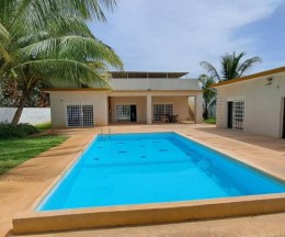 Agence Immobilière Saly Sénégal - V2396 - Villa - NGUERIGNE - V2396 villa en vente avec piscine à nguerigne sénégal