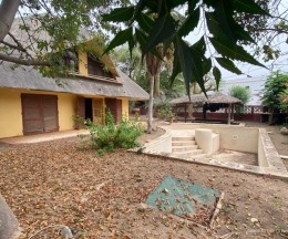 Agence Immobilière Lagune Saly Sénégal -  - Villa - NGAPAROU - V3098 villa a rénover ngaparou senegal