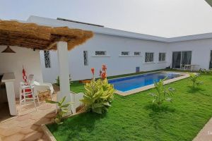 Agence Immobilière Saly Sénégal - V3140 - Villa - NGUERIGNE - V3140-villa-a-vendre-a-nguerigne-avec-piscine-senegal