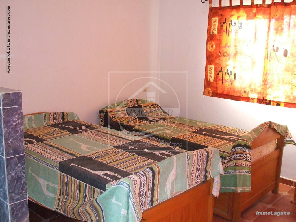 Agence Immobilière Saly Sénégal - V2116 - Villa à NGAPAROU - V2116 Villa avec piscine à vendre à Ngaparou Sénégal