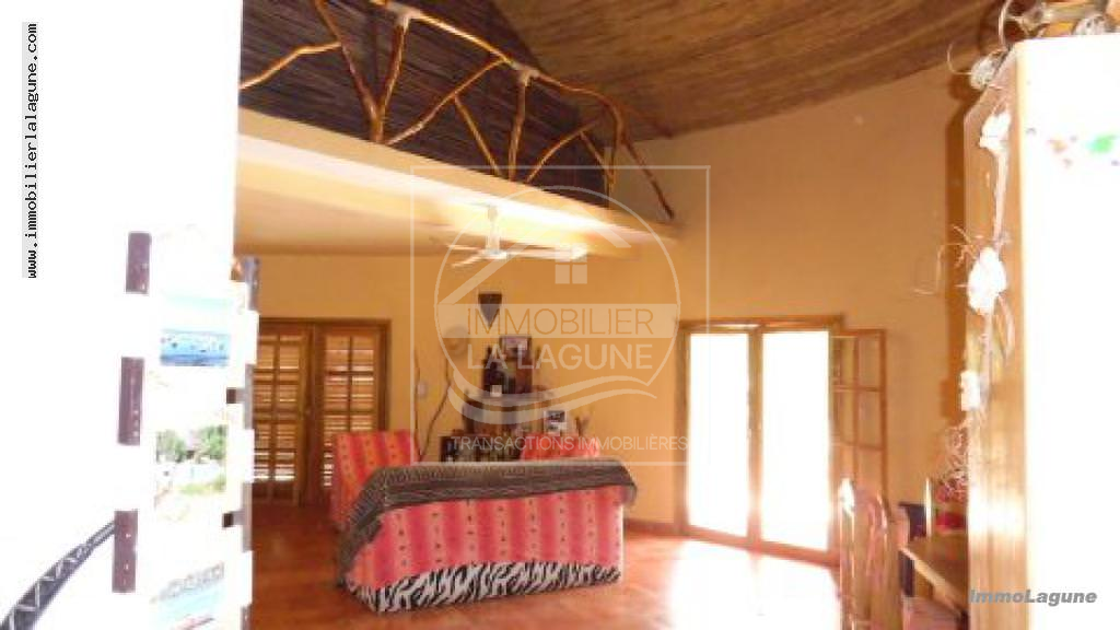 Agence Immobilière Saly Sénégal - V2175 - Villa à NDANGANE - V2175-Villa-piecine-a-vendre-a-Ndangane-senegal