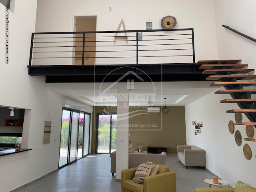 Agence Immobilière Saly Sénégal - V2706 - Villa à NGAPAROU - V2706 villa neuve à vendre ngaparou senegal