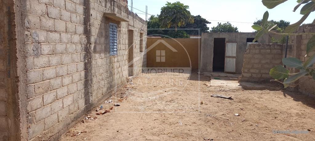 Agence Immobilière Saly Sénégal - V2708 - Villa à NGUERIGNE - V2708-villa-a-vendre-a-nguerigne-senegal