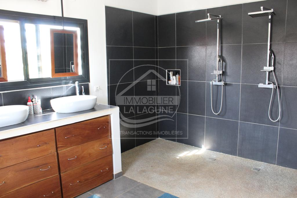 Agence Immobilière Saly Sénégal - V2814 - Villa à NGUERIGNE - V2814 villa a vendre nguerigne senegal