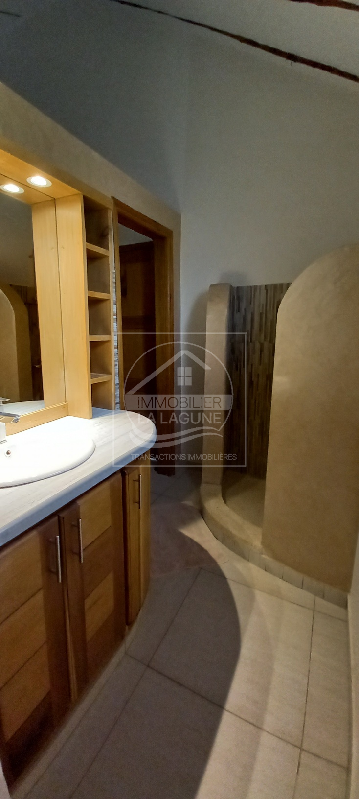 Agence Immobilière Saly Sénégal - V2852 - Villa à NGAPAROU - V2853-villa-a-vendre-a-ngaparou-bord-de-mer-senegal