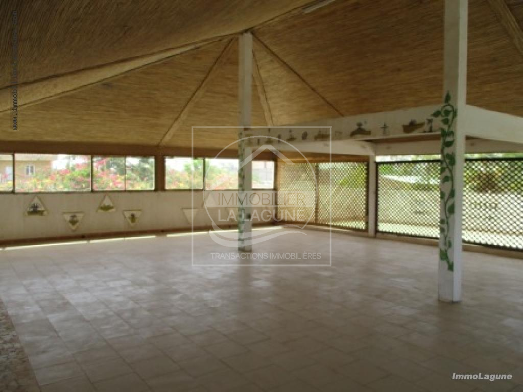 Agence Immobilière Saly Sénégal - V2889 - Villa à SALY - V2889 villa a vendre saly senegal