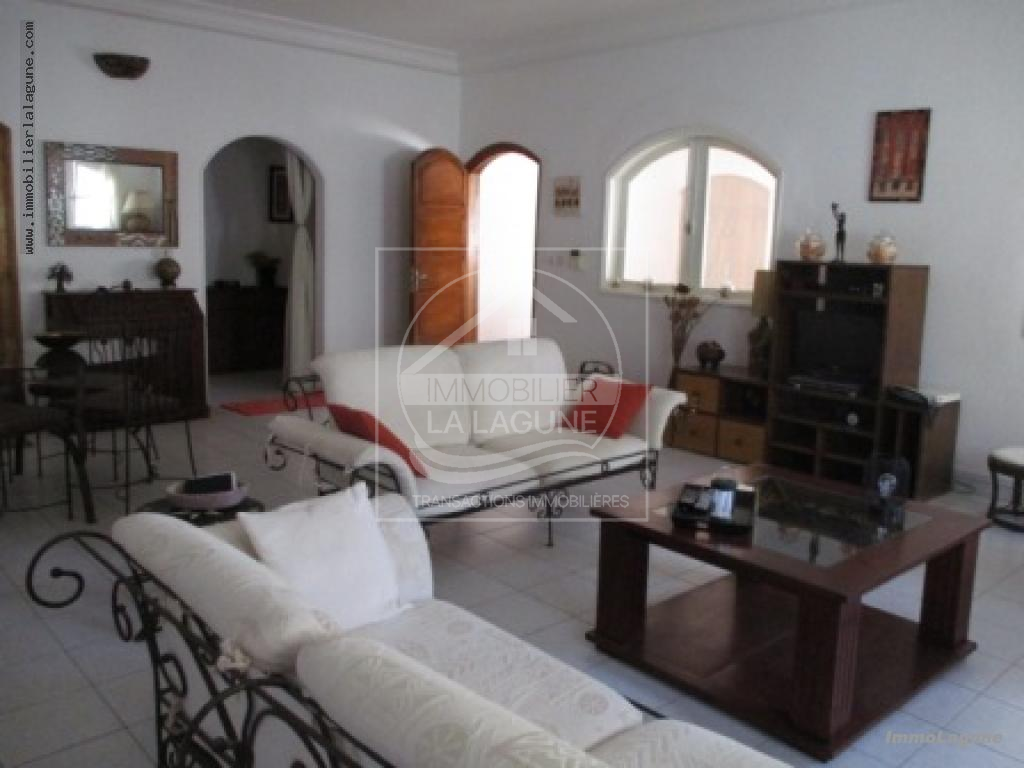 Agence Immobilière Saly Sénégal - V2889 - Villa à SALY - V2889 villa a vendre saly senegal
