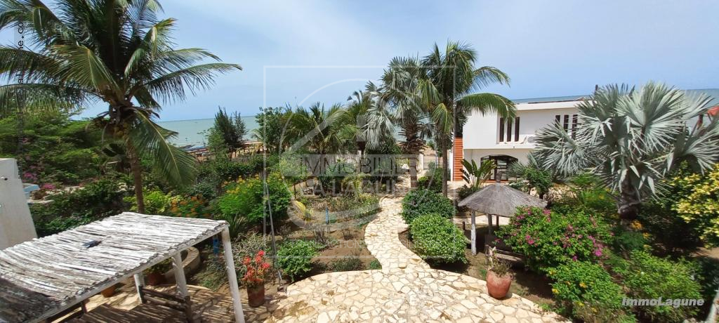 Agence Immobilière Saly Sénégal - V2936 - Villa à MBOUR - V2936 villa pied dans l\'eau a vendre saly senegal