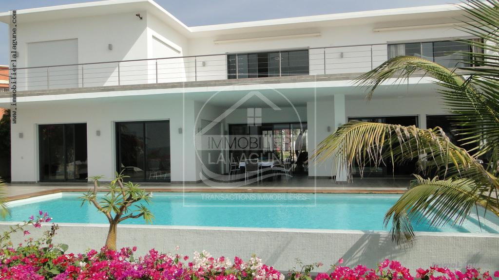 Agence Immobilière Saly Sénégal - V2941 - Villa à NGAPAROU - V2941 villa a vendre ngaparou senegal bord de mer