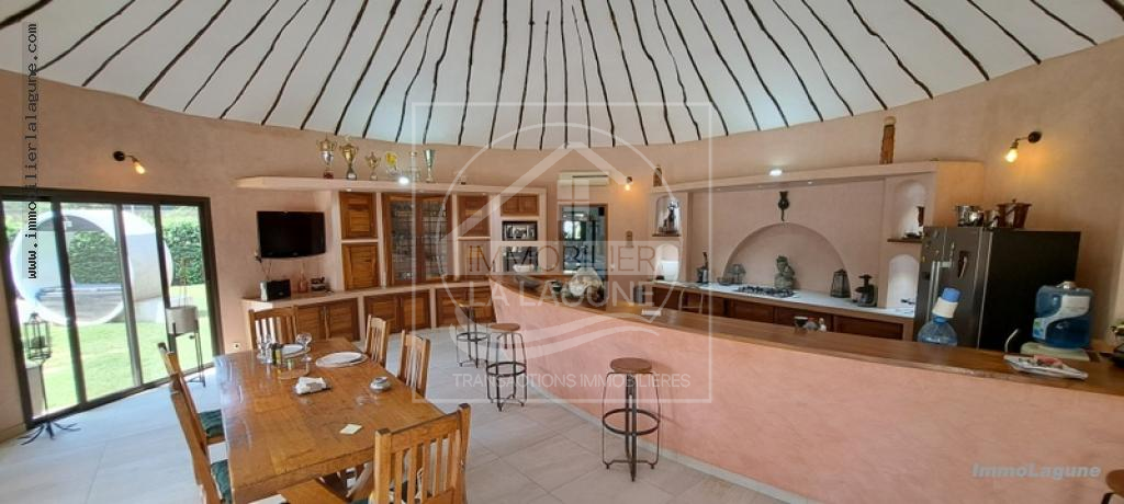 Agence Immobilière Saly Sénégal - V2950 - Villa à N'DIOROKH - V2950-villa-a-vendre-a-somone-avec-pisicne-senegal