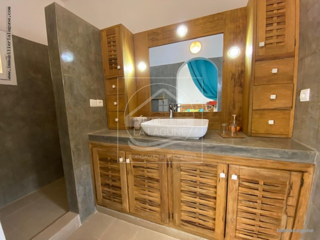Agence Immobilière Saly Sénégal - V2972 - Villa à NGAPAROU - V2972 villa a vendre ngaparou senegal