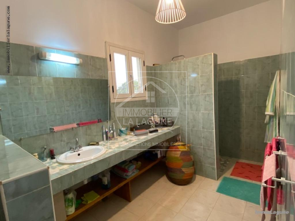 Agence Immobilière Saly Sénégal - V2979 - Villa à  - V2979 villa a vendre saly senegal