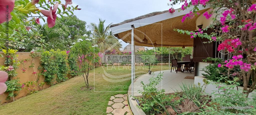 Agence Immobilière Saly Sénégal - V3039 - Villa à SALY - V3039-villa-a-vendre-a-saly-senegal-en-residence