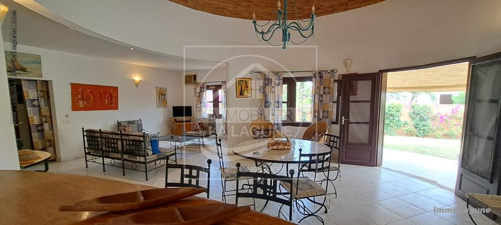 Agence Immobilière Saly Sénégal - V3039 - Villa à SALY - V3039-villa-a-vendre-a-saly-senegal-en-residence
