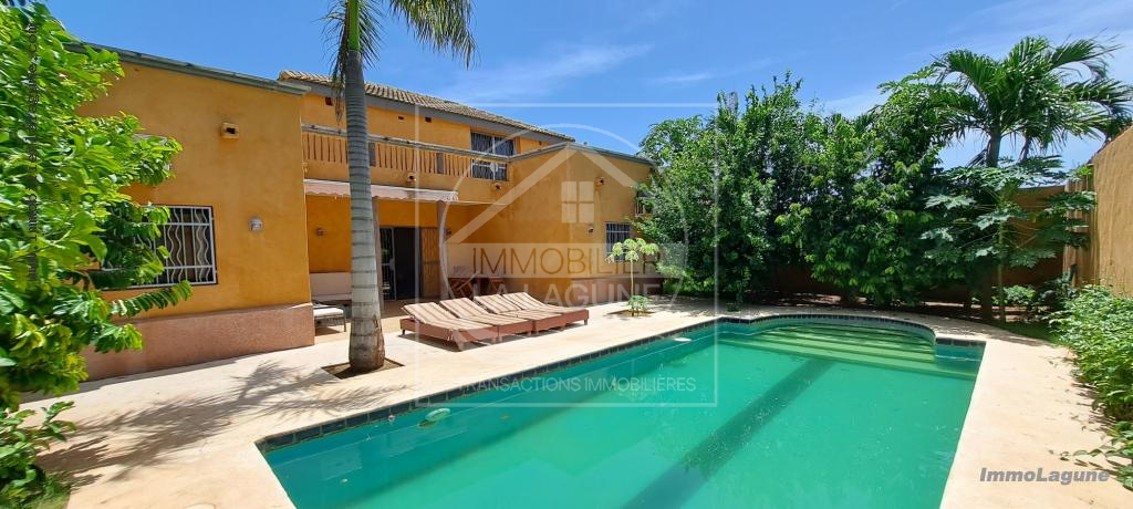 Agence Immobilière Saly Sénégal - V3064 - Villa à SALY - V3064-villa-avendre-a-saly-avec-piscine-