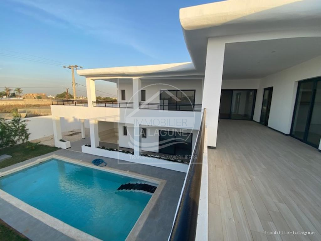 Agence Immobilière Saly Sénégal - V3104 - Villa à NGAPAROU - V3104 villa neuve a vendre ngaparou senegal