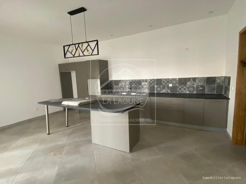 Agence Immobilière Saly Sénégal - V3104 - Villa à NGAPAROU - V3104 villa neuve a vendre ngaparou senegal