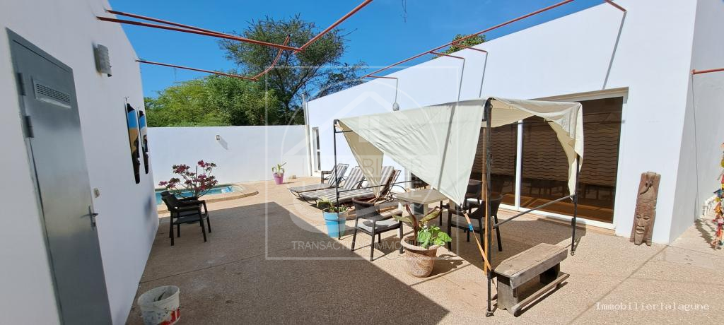 Agence Immobilière Saly Sénégal - C3124 - Commerce à NIANING - C3124-commerce-avec-piscine-a-vendre-a-nianing-senegal