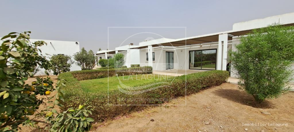 Agence Immobilière Saly Sénégal - V3138 - Villa à SINTHIANE - V3138-villa-a-vendre-a-sinthiane-senegal-avec-piscine