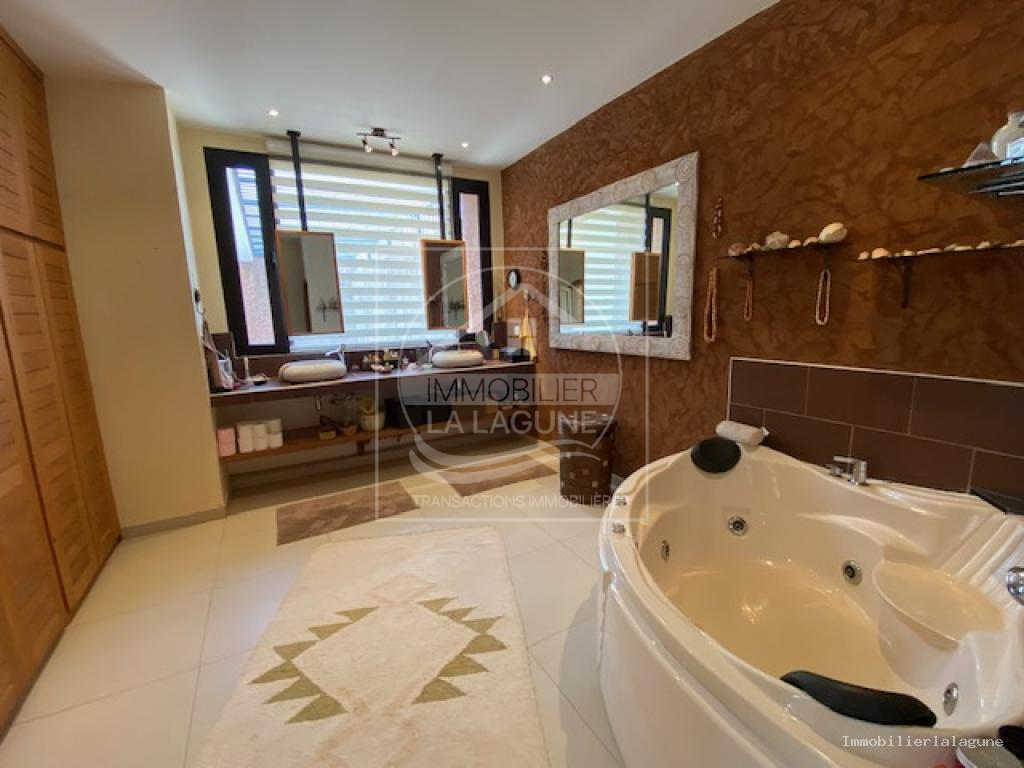 Agence Immobilière Saly Sénégal - V3162 - Villa à NGAPAROU - V3162 villa a vendre ngaparou senegal