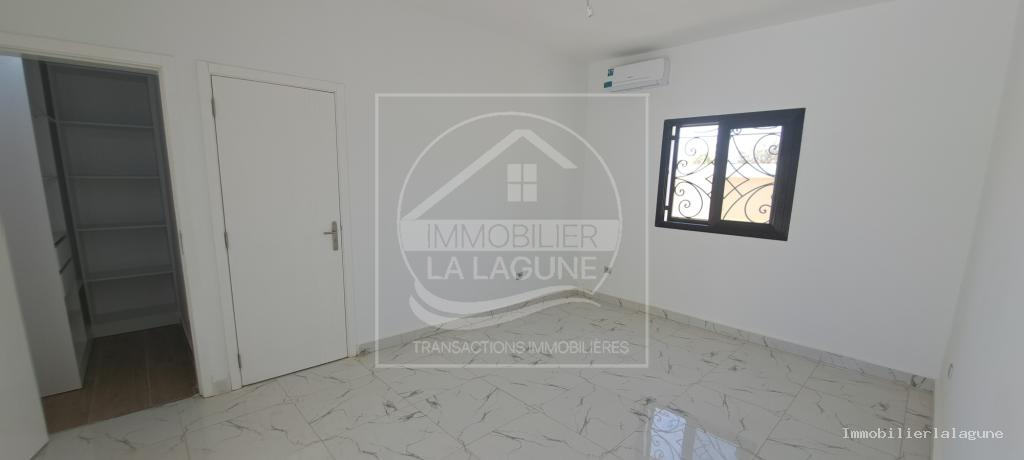 Agence Immobilière Saly Sénégal - V3166 - Villa à NGUERIGNE - V3166-villa-a-vendre-a-ngurigne-senegal-avec-piscine