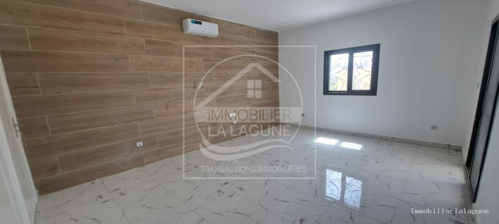Agence Immobilière Saly Sénégal - V3166 - Villa à NGUERIGNE - V3166-villa-a-vendre-a-ngurigne-senegal-avec-piscine