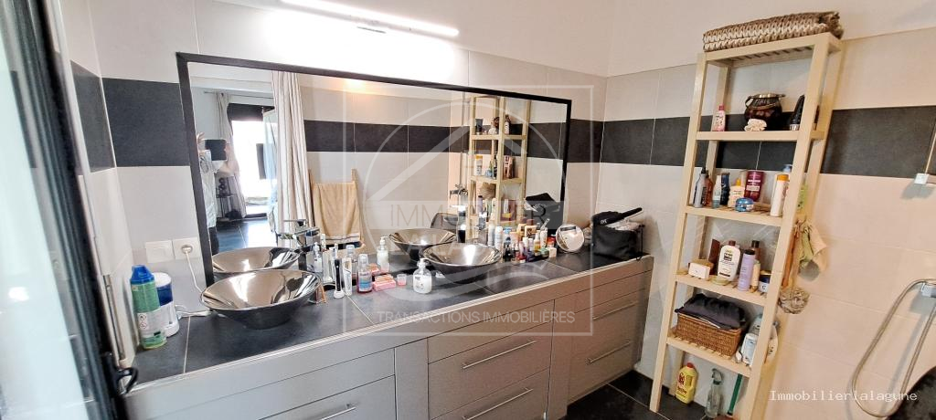 Agence Immobilière Saly Sénégal - V3167 - Villa à NIANING - V3167-villa-a-vendre-a-nianing-avec-pisicne-senegal