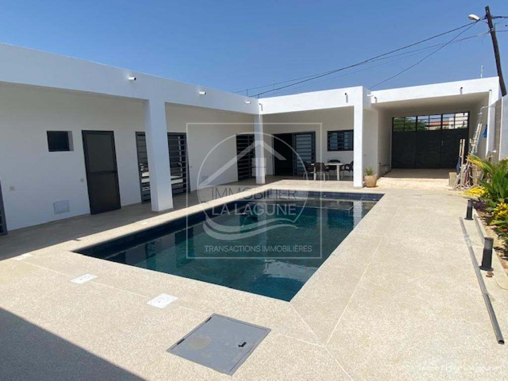 Agence Immobilière Saly Sénégal - V3221 - Villa à NGAPAROU - V3221 villa a vendre ngaparou senegal