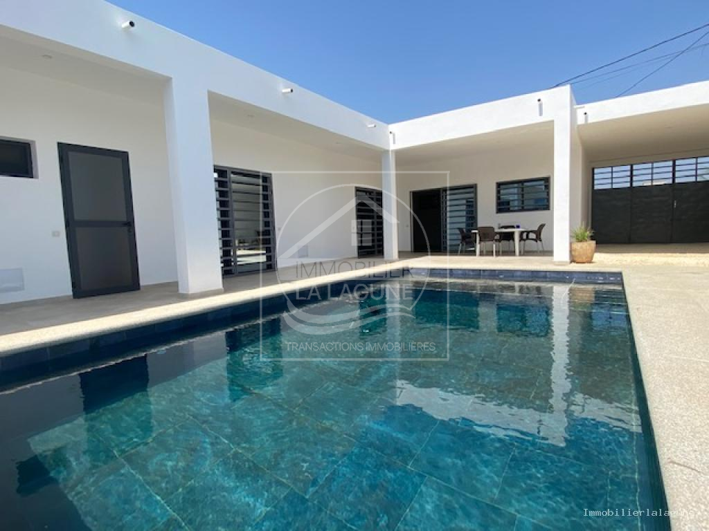 Agence Immobilière Saly Sénégal - V3221 - Villa à NGAPAROU - V3221 villa a vendre ngaparou senegal