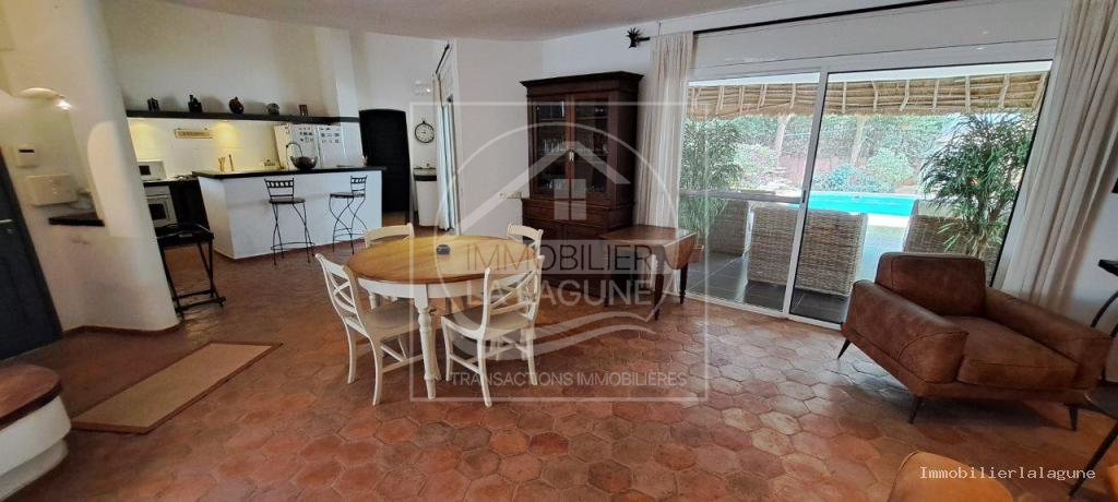 Agence Immobilière Saly Sénégal - V3237 - Villa à NGUERIGNE - V3237-villa-a-vendre-a-nguerigne-senegal-avec-piscine