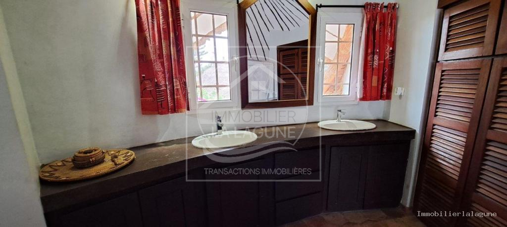 Agence Immobilière Saly Sénégal - V3237 - Villa à NGUERIGNE - V3237-villa-a-vendre-a-nguerigne-senegal-avec-piscine
