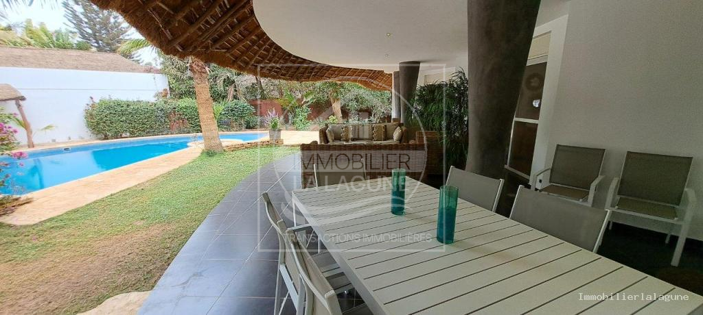 Agence Immobilière Saly Sénégal - V3237 - Villa à NGUERIGNE - V3237-villa-a-vendre-a-nguerigne-senegal-avec-piscine