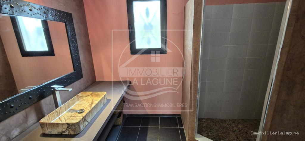 Agence Immobilière Saly Sénégal - V3238 - Villa à NGUERIGNE - V3238-villa-a-vendre-en-residence-a-nguerigne-avec-piscine-senegal
