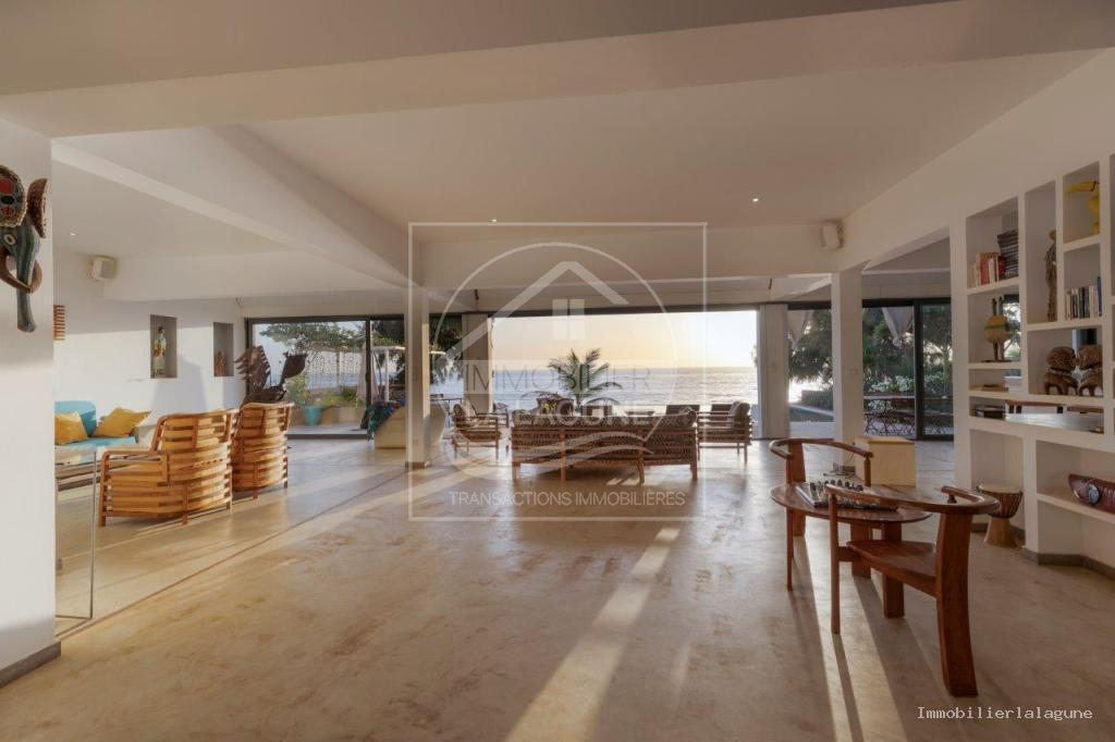 Agence Immobilière Saly Sénégal - V3239 - Villa à NGAPAROU - V3239-villa-a-vendre-a-somone-bord-de-mer-piscine-senegal