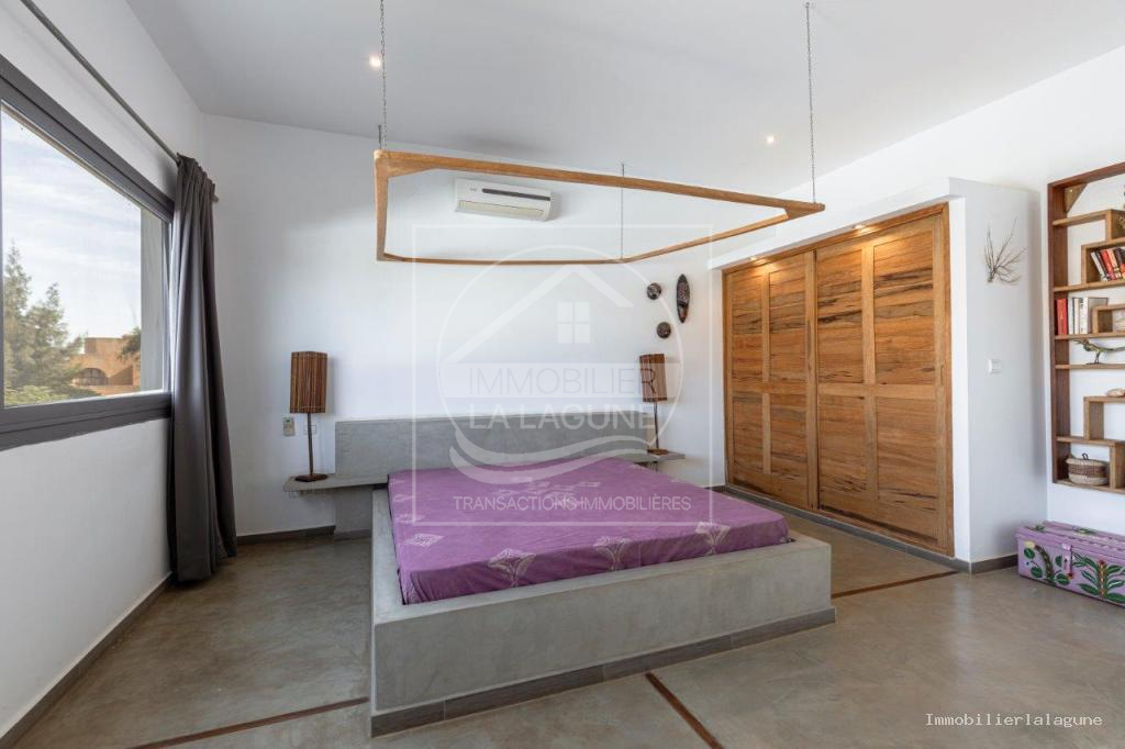 Agence Immobilière Saly Sénégal - V3239 - Villa à NGAPAROU - V3239-villa-a-vendre-a-somone-bord-de-mer-piscine-senegal