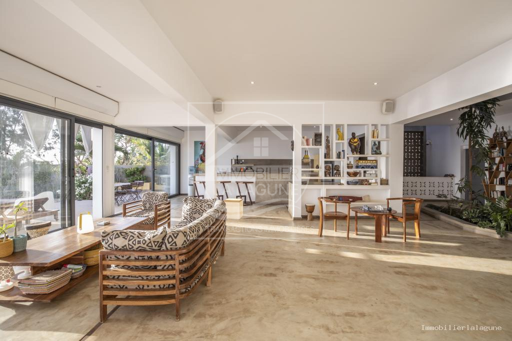 Agence Immobilière Saly Sénégal - V3239 - Villa à NGAPAROU - V3239-villa-a-vendre-a-somone-bord-de-mer-piscine-senegal