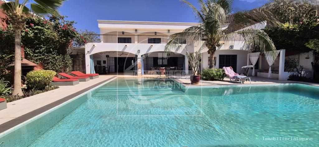 Agence Immobilière Saly Sénégal - V3243 - Villa à NGAPAROU - V3243-villa-bord-de-mer-a-ngaparou-avec-piscine-a-debordment-senegal