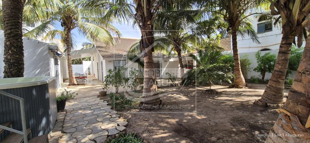Agence Immobilière Saly Sénégal - V3244 - Villa à SALY - V3244-villa-a-vendre-a-saly-avec-piscine-senegal